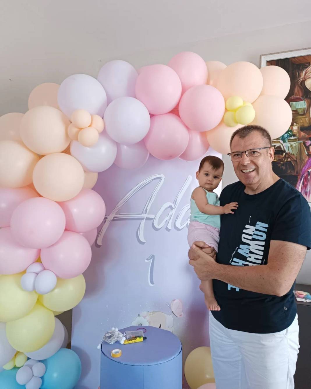 Sarısaç torunu Ada ile birlikte 1